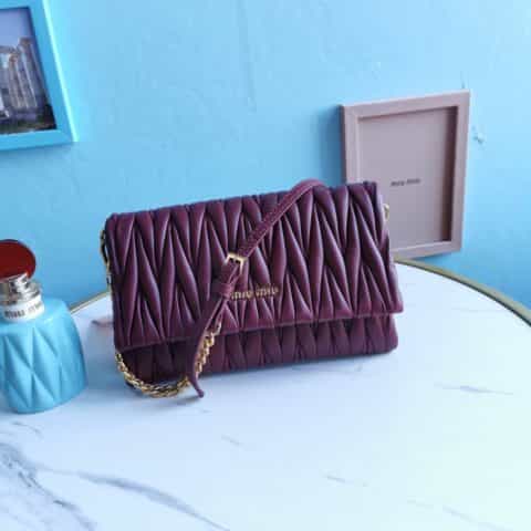 MIUMIU缪缪原版顶级进口Matelasse小羊皮材质肩背包5BH080