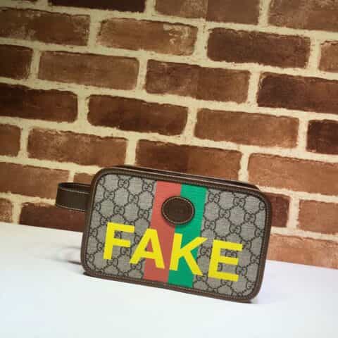 GUCCI古驰“Fake/Not”印花手包636243
