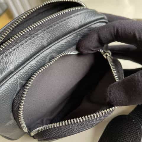 Louis Vuitton LV Outdoor Pouch K45 迷你相机包 M30755