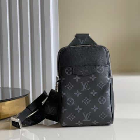 Louis Vuitton LV Outdoor Slingbag K45 单肩包