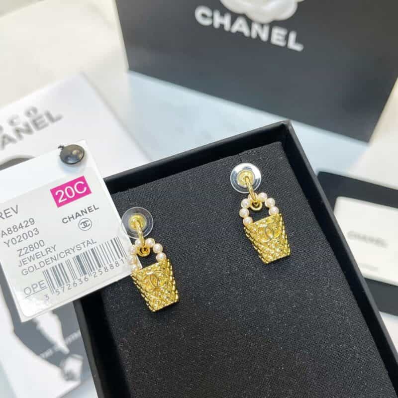 2021新款CHANEL香奈儿双c珍珠金色耳钉耳环