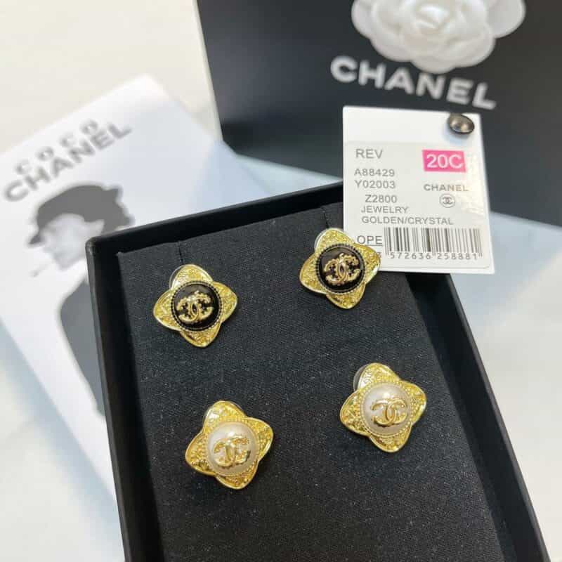 2021新款CHANEL香奈儿双c耳钉耳环