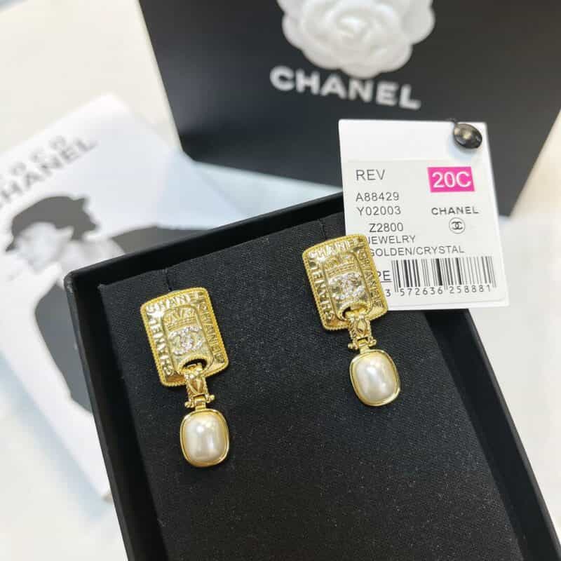 2021新款CHANEL香奈儿双c耳钉耳环