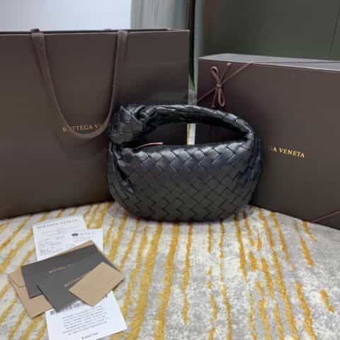 Bottega Veneta葆蝶家 Mini Jodie Bag 609409黑色