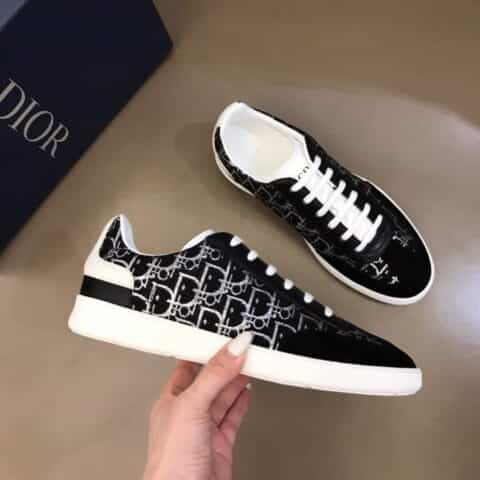 DIOR迪奥    光滑牛皮革搭配绒面革新款 B01 运动鞋