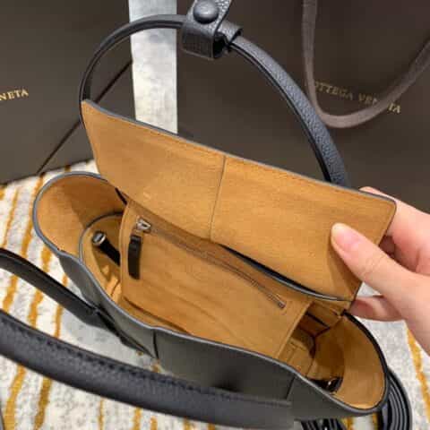 Bottega Veneta葆蝶家 Mini Arco 29 Bag 600606荔枝纹黑色