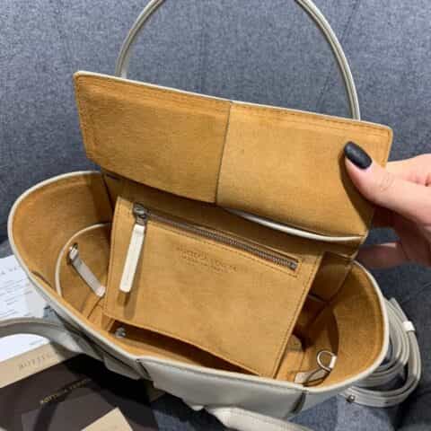 Bottega Veneta葆蝶家 Mini Arco 29 Bag 600606平纹白色