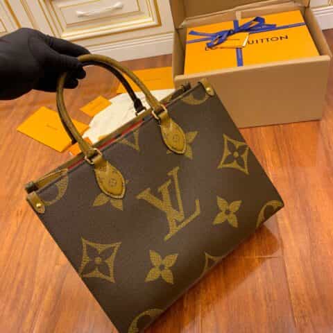 Louis Vuitton LV OnTheGo MM Tote bag M45321