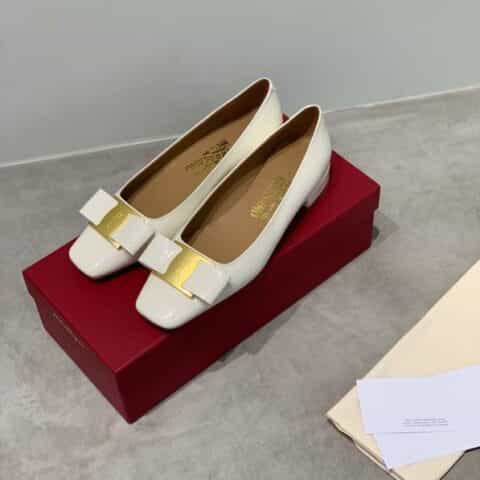SF salvatore Ferragamo  菲拉格慕中古款方头小跟油边蝴蝶结单鞋