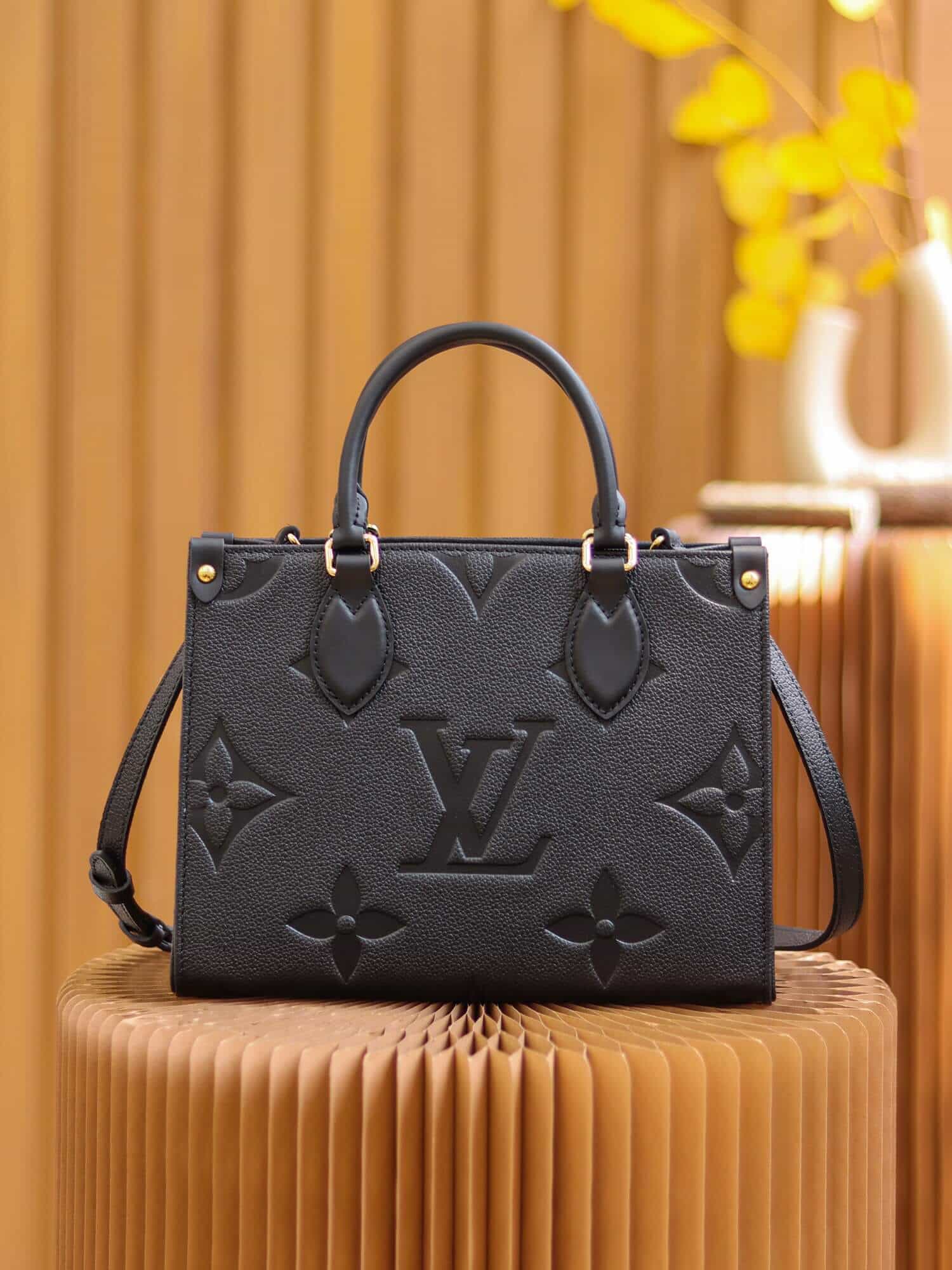 Shop Louis Vuitton Onthego pm (M45653) by RedondoBeach-LA