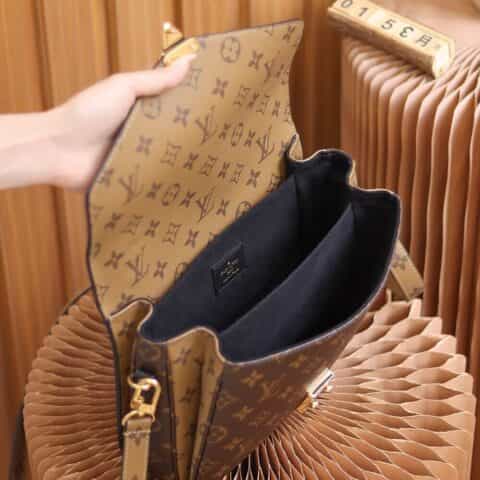 Louis Vuitton LV Pochette Métis 邮差包 M44876