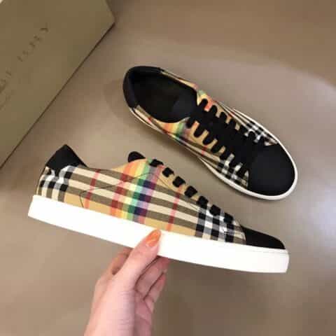Burberry巴宝莉   B家经典格纹男士低帮休闲鞋