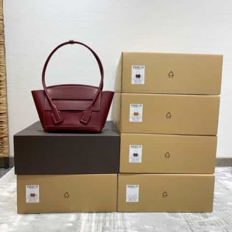 Bottega Veneta葆蝶家 Arco 33 波尔多色580725