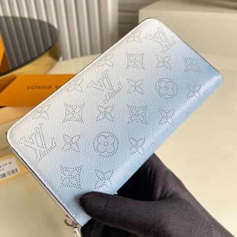 Louis Vuitton LV Zippy wallet渐变蓝钱夹 M80494