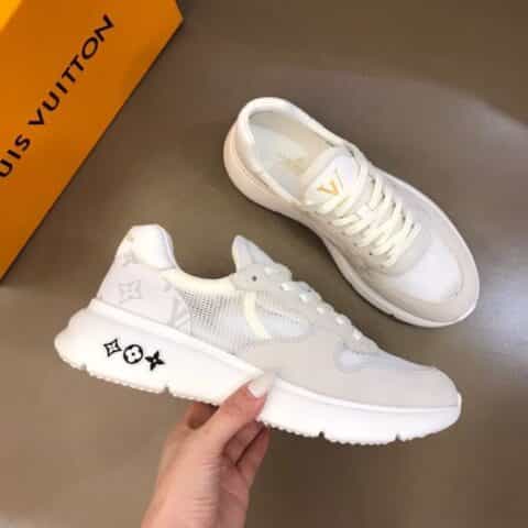 LV/路易威登   牛皮拼接透气网面新品男士高端休闲运动鞋