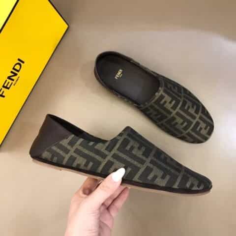 FENDI芬迪     原单级精品头层小牛皮鞋面经典男士休闲乐福鞋