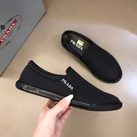 PRADA普拉达   进口原版防水尼龙布面新品男士尼龙套脚运动鞋