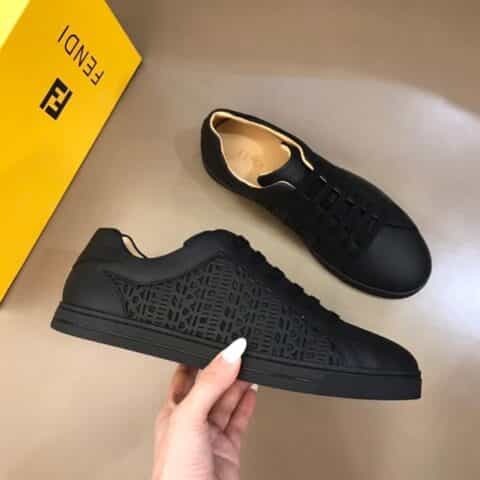 FENDI芬迪   进口头层小牛皮男士高端运动休闲鞋