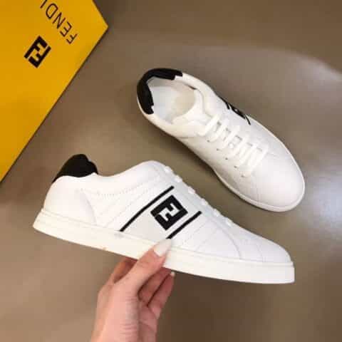 FENI芬迪   进口头层小牛皮男士高端运动休闲鞋