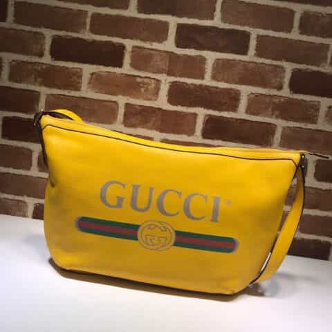 GICCI古驰印花红色半月形圆底牛皮包523588