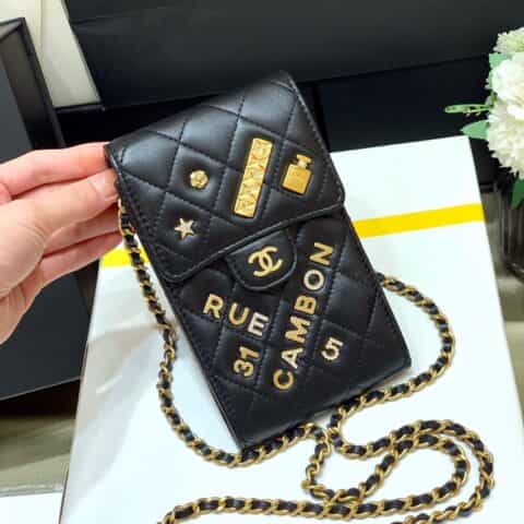 Chanel 2021周年特别纪念版手机包 AP2164