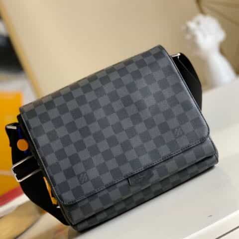 Louis Vuitton LV District 邮差包 N40418黑格
