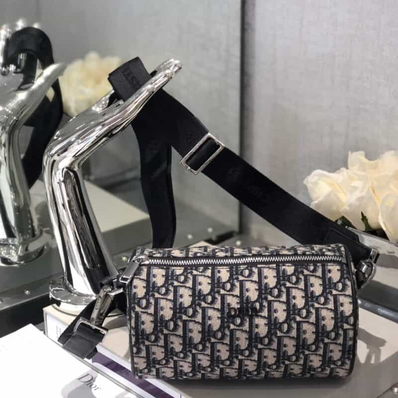 Dior Roller圆桶包 1ROPO061YKY_H26E