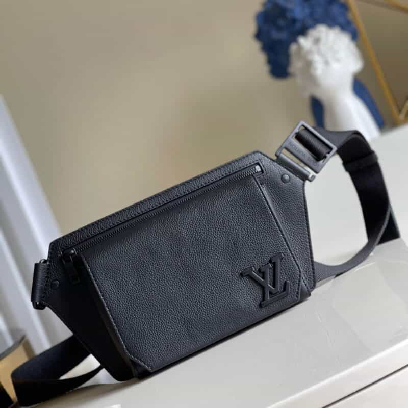 Louis Vuitton LV Slingbag M57081