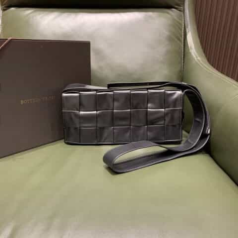 Bottega Veneta葆蝶家 Cassette编织长方包 629068黑色