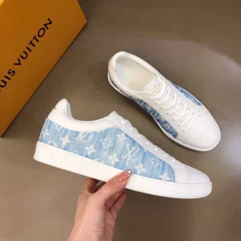 LV/路易威登   经典L老花PVC印花帆布拼接白色头层牛皮男士高端休闲运动鞋