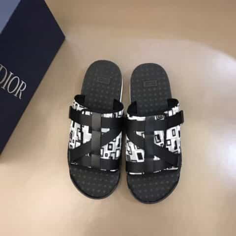 Dior迪奥   经典黑色Dior Oblique 提花高端男士沙滩拖鞋