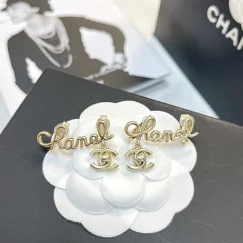 2021新款CHANEL香奈儿字母双c耳夹耳环