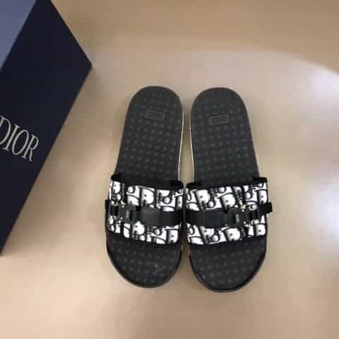 DIOR迪奥   D～家传统精湛工艺高端男士拖鞋人字拖