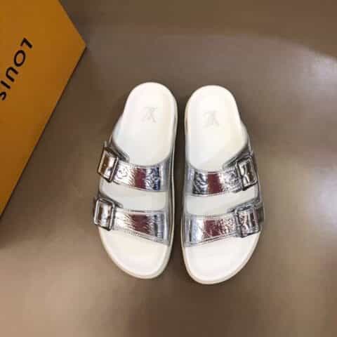 LV/路易威登   哑光黑色头层小牛皮材质奢品Trainer 凉拖鞋