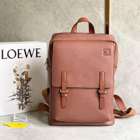 Loewe柔软粒面牛皮革军用背包 B553J18X01棕色