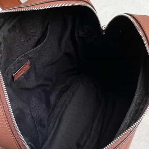 Loewe柔软粒面牛皮革军用背包 B553J18X01棕色