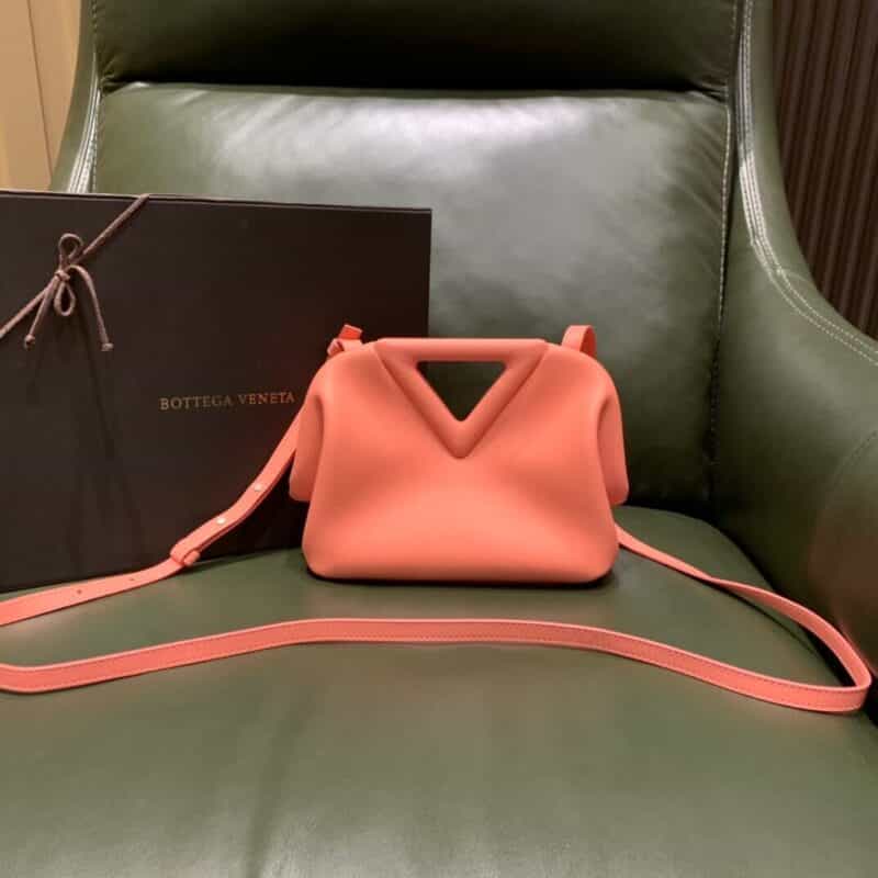 Bottega Veneta葆蝶家 Point Bag 三角包 658476蜜桃粉