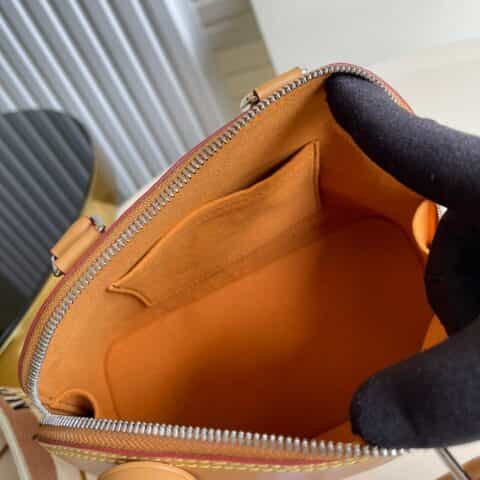 Louis Vuitton LV Alma BB 贝壳包 M57540