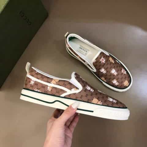 GUCCI古驰   G家  Tennis 1977系列，情侣GG运动帆布鞋
