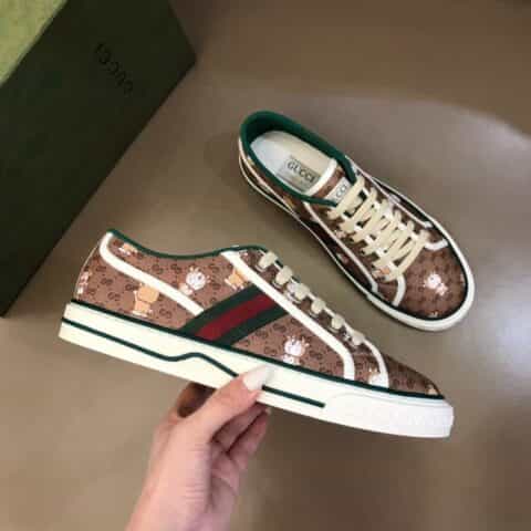 GUCCI古驰   G家  Tennis 1977系列，情侣GG运动帆布鞋