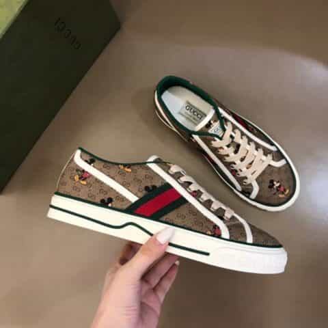 GUCCI古驰   G家  Tennis 1977系列，情侣GG运动帆布鞋