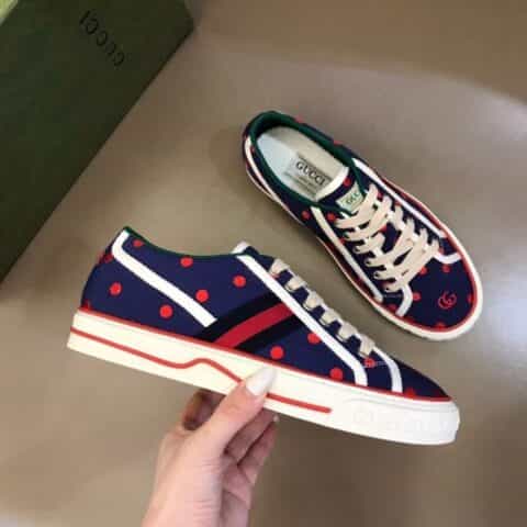 GUCCI古驰   G家  Tennis 1977系列，情侣GG运动帆布鞋