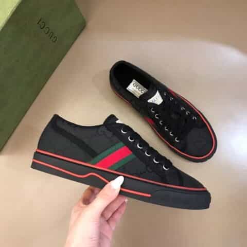 GUCCI古驰   G家  Tennis 1977系列，情侣GG运动帆布鞋