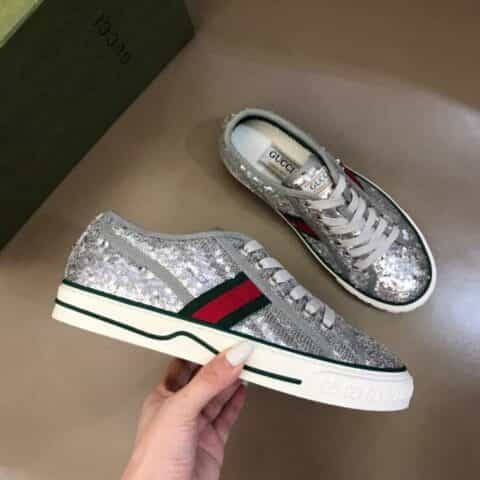 GUCCI古驰   G家  Tennis 1977系列，情侣GG运动帆布鞋