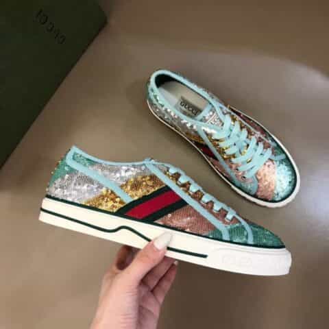 GUCCI古驰   G家  Tennis 1977系列，情侣GG运动帆布鞋