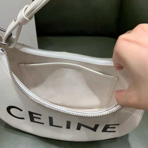 Celine思琳 AVA白色皮革黑字Ttiomphe腋下包 193953
