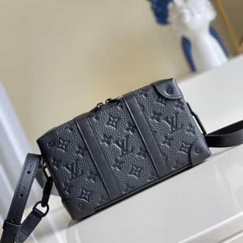 Louis Vuitton LV Soft Trunk Wallet盒子包 M80224