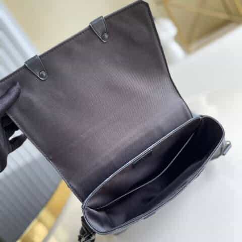 Louis Vuitton LV 长方体Trunk邮差包 M45727