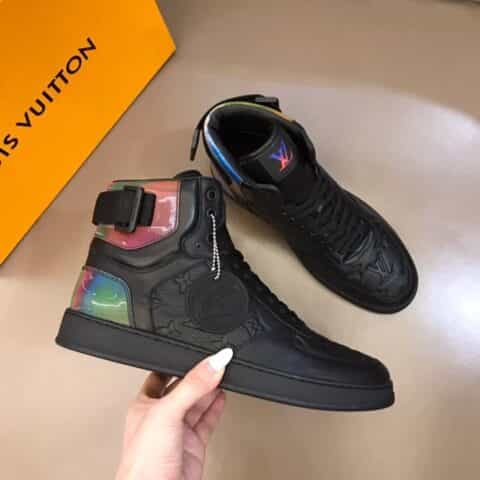 LV/路易威登   进口原单精品L 男士RIVOLI炫彩高帮运动靴