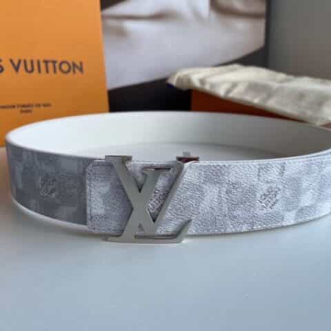 LV/路易威登   LV标志交织字母图案INTIALES双面腰带40mm